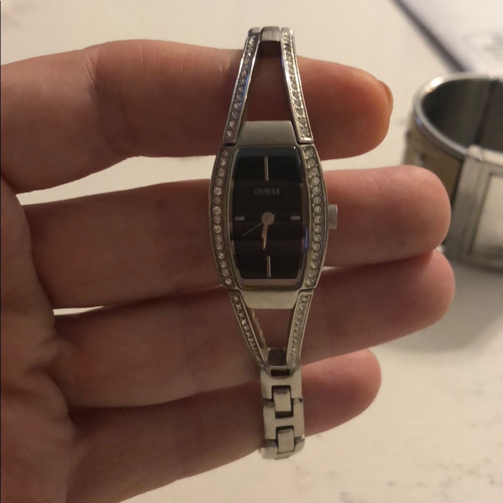 Beautiful Guess watch - brand new